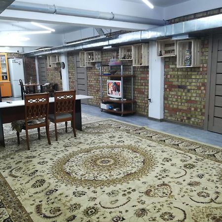 Family Hostel Алма Ата Екстериор снимка