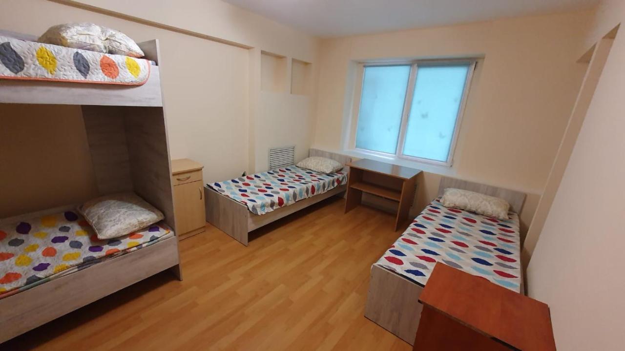 Family Hostel Алма Ата Екстериор снимка
