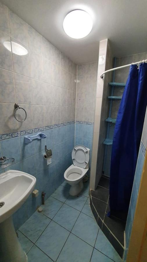 Family Hostel Алма Ата Екстериор снимка