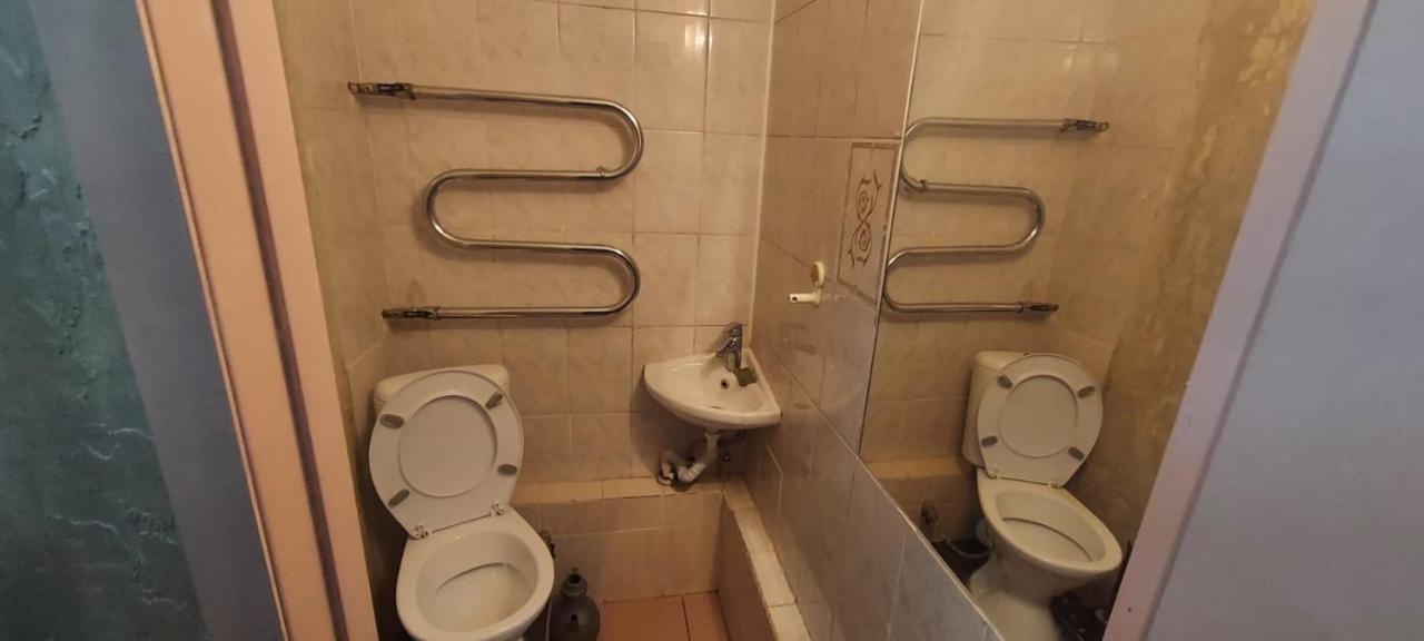 Family Hostel Алма Ата Екстериор снимка